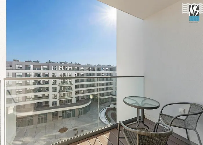 Ms Center Viii * グディニャ